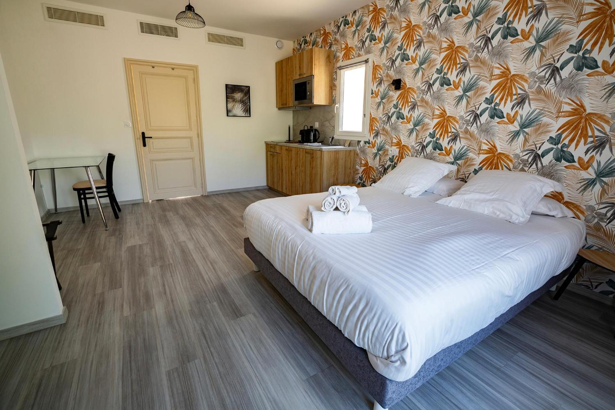 Domaine De La Mautanne Aparthotel Sainte-Tulle Luaran gambar